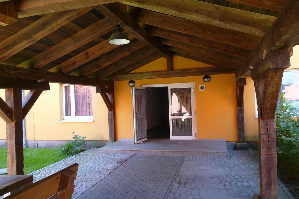 Hotel Kreuzbruchhof Burg Stargard Eksteriør billede